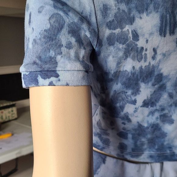 Baby Blue Tie Dye Capri And Crop Top Set - Picture 6 of 6